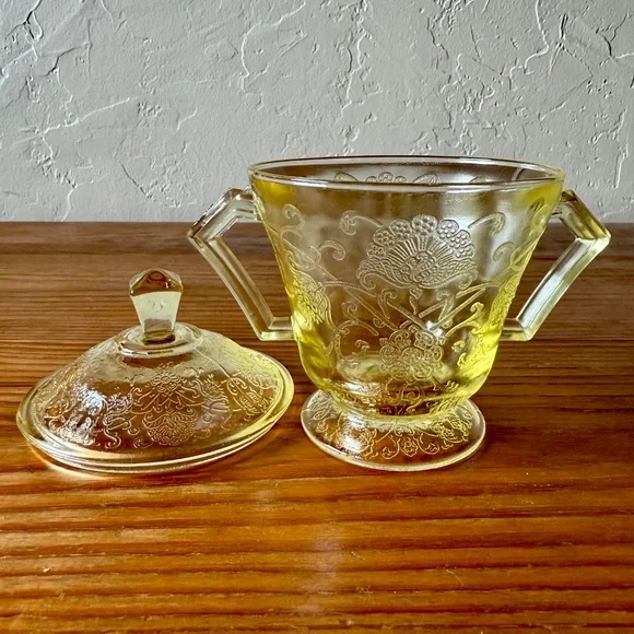 Hazel Atlas Florentine Yellow Depression Glass | Creamer & Sugar Bowl Set - Picture 7 of 12